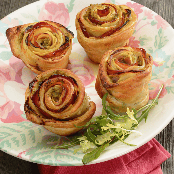 Rose feuilletée aux pommes de terre, bacon et Pesto à l'Ail des Ours ...